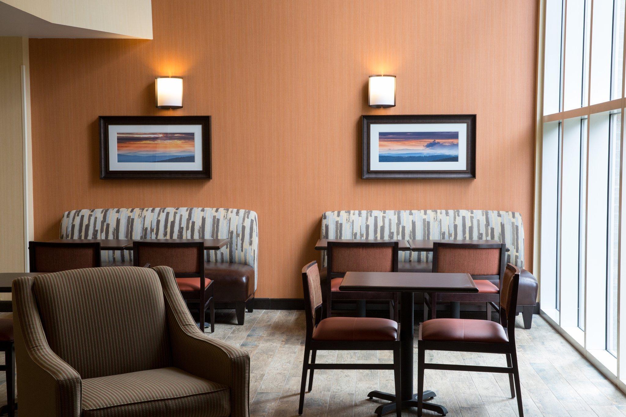 Holiday Inn Express Hotel & Suites Cherokee-Casino By Ihg Exterior photo