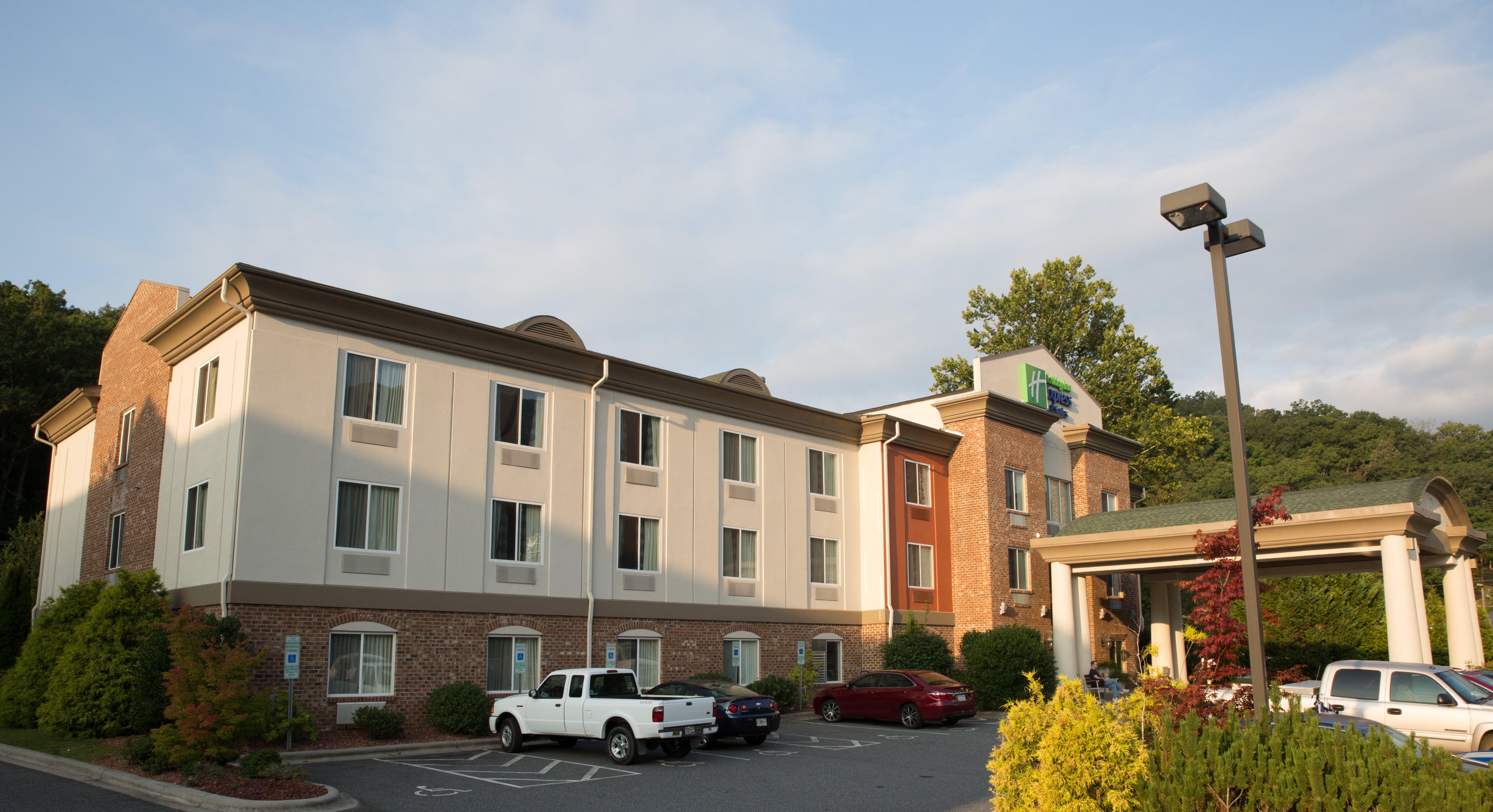 Holiday Inn Express Hotel & Suites Cherokee-Casino By Ihg Exterior photo