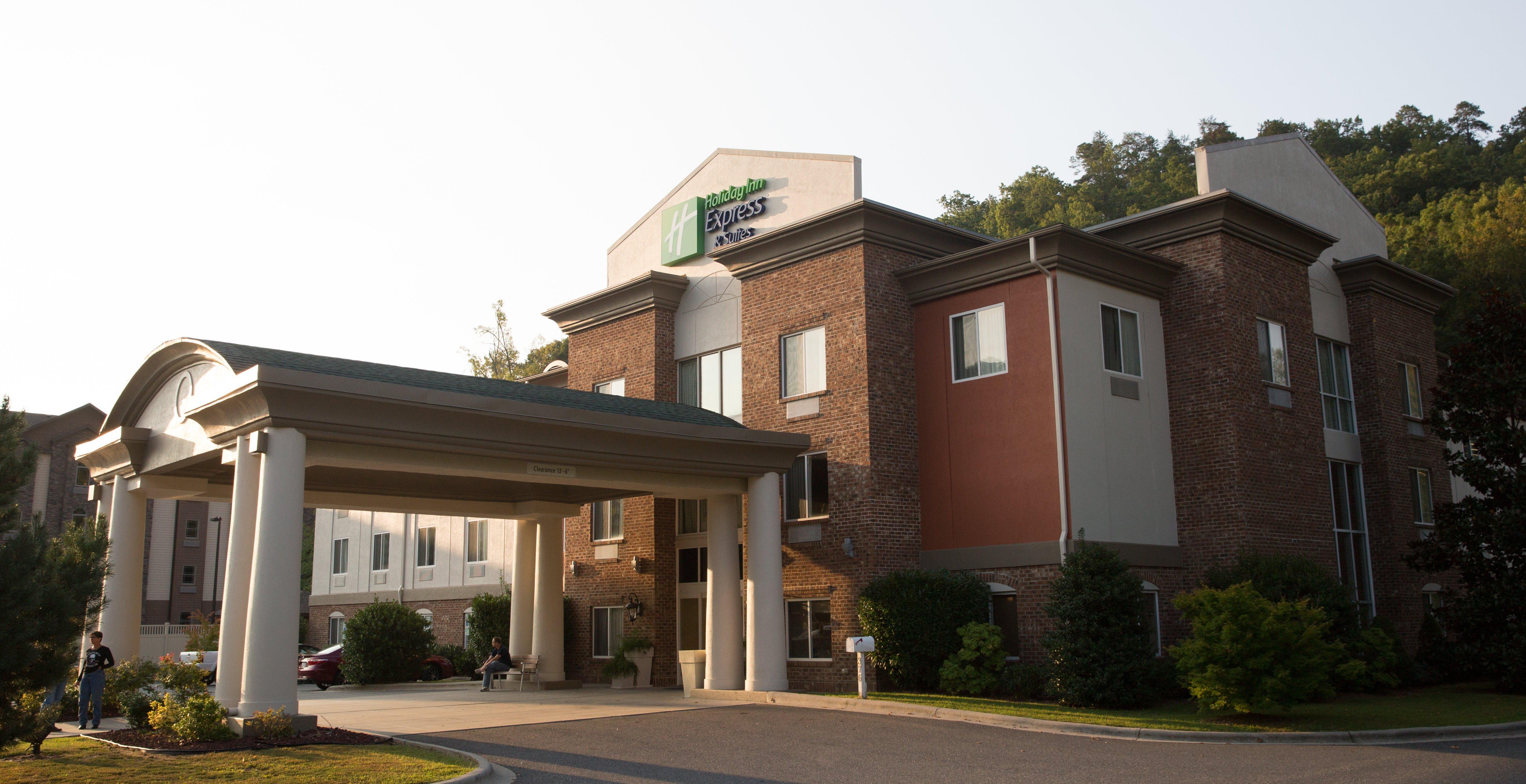Holiday Inn Express Hotel & Suites Cherokee-Casino By Ihg Exterior photo