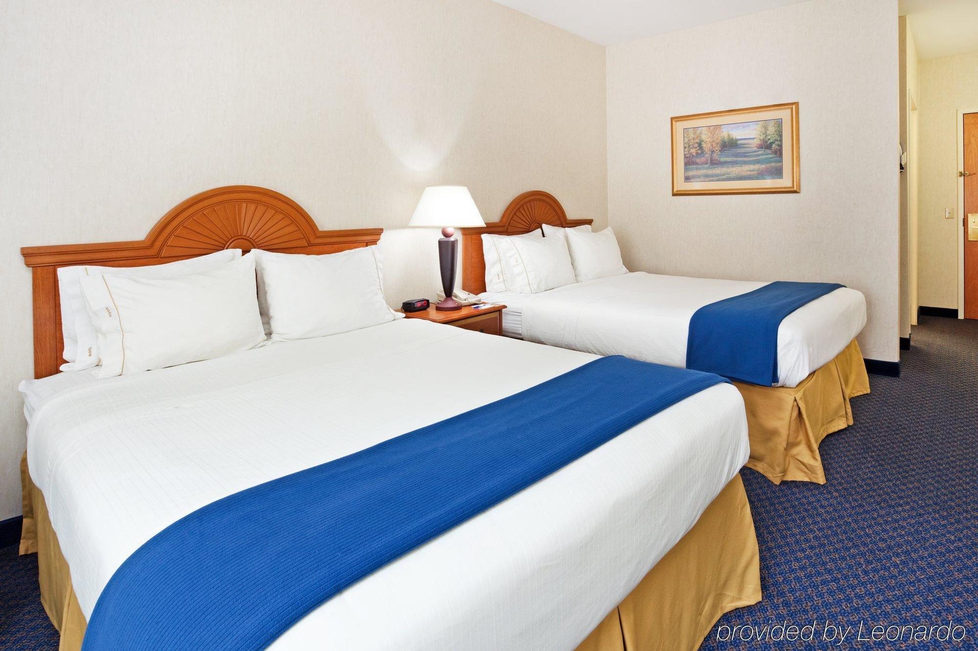Holiday Inn Express Hotel & Suites Cherokee-Casino By Ihg Exterior photo
